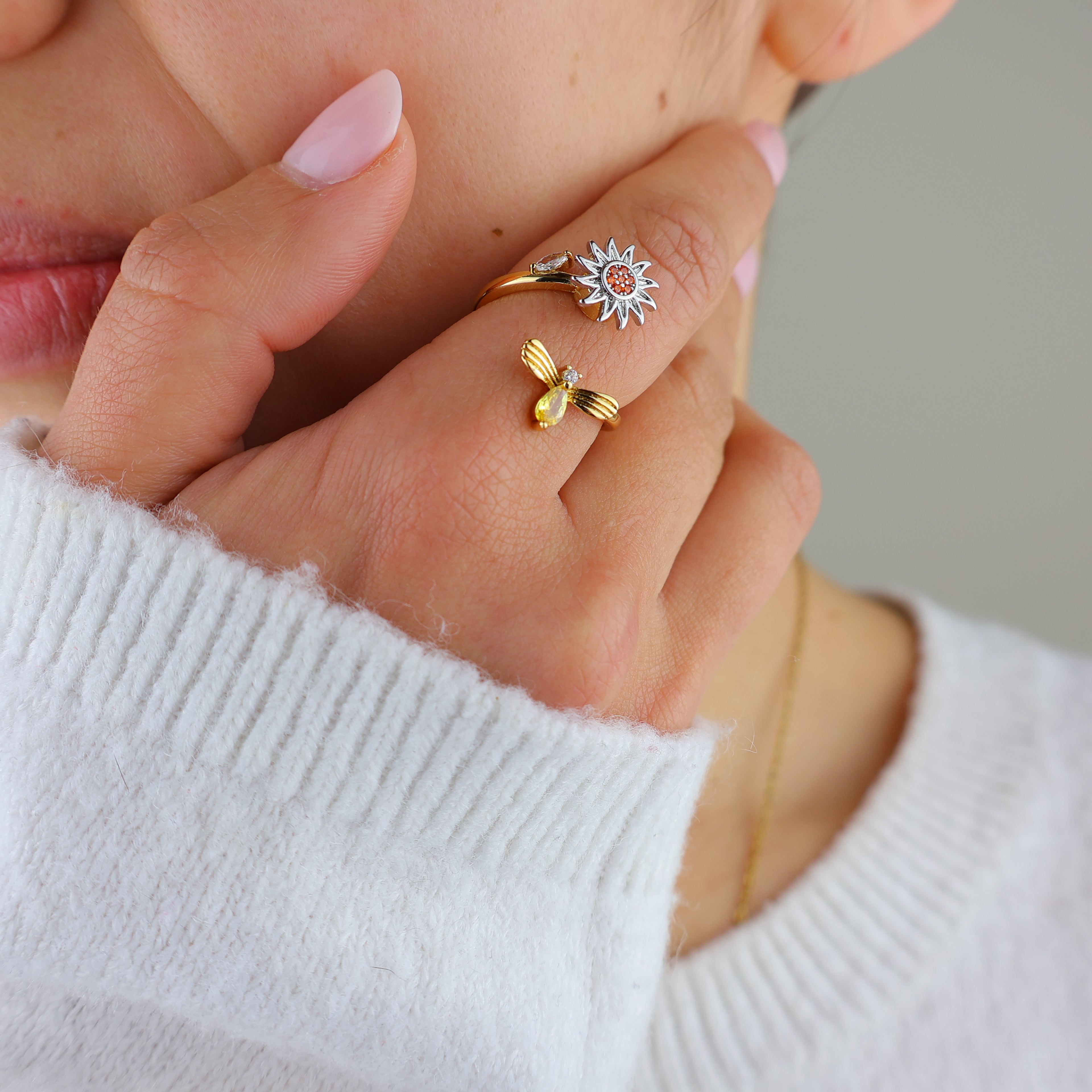 Bee & Bloom Anxiety Ring